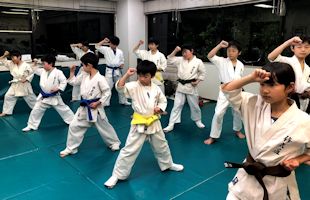 少年部の移動稽古